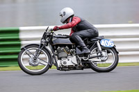 Vintage-motorcycle-club;eventdigitalimages;mallory-park;mallory-park-trackday-photographs;no-limits-trackdays;peter-wileman-photography;trackday-digital-images;trackday-photos;vmcc-festival-1000-bikes-photographs